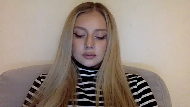 Snapshot of MayaWetDream chatting on 13, 2, 2026 MayaWetDream online show from 13, 2, 2026