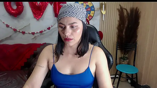 Snapshot of rox_luxury_tf chatting on 12, 2, 2026 rox luxury tf online show from 12, 2, 2026