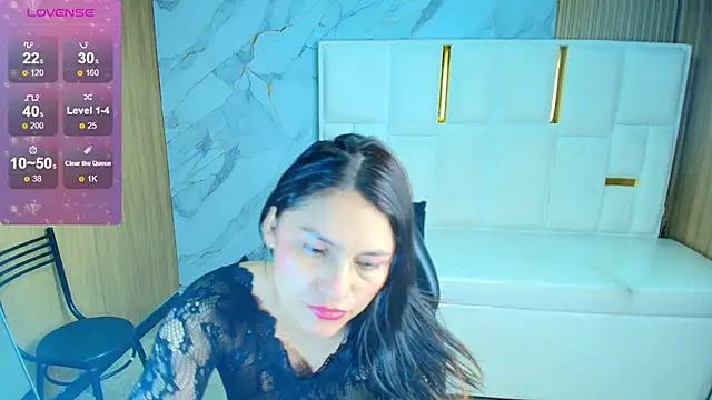 Snapshot of rox_luxury_tf chatting on 22, 4, 2026 rox luxury tf online show from 22, 4, 2026