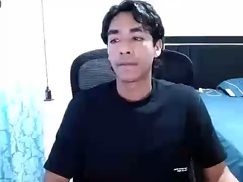 Pedestal diamant online show from 17, 4, 2026