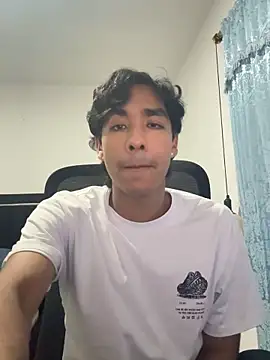 Pedestal diamant online show from 3, 3, 2026