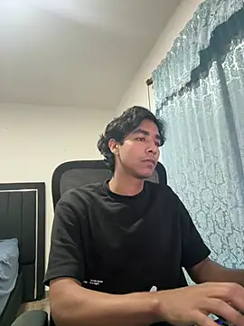 Pedestal diamant online show from 5, 3, 2026