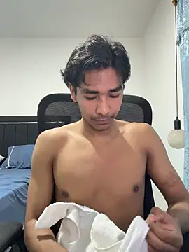 Pedestal diamant online show from 13, 2, 2026