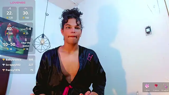 Snapshot of Zonce_shimer chatting on 28, 2, 2026 Zonce shimer online show from 28, 2, 2026