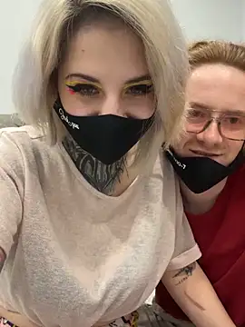 Snapshot of AllisonXAlfred chatting on 7, 2, 2026 AllisonXAlfred online show from 7, 2, 2026