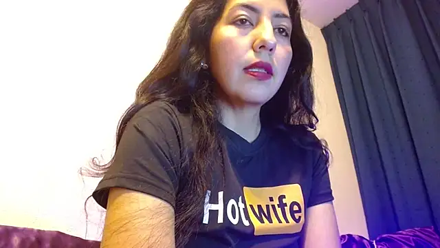 Snapshot of LunaLatinaa chatting on 25, 2, 2026 LunaLatinaa online show from 25, 2, 2026