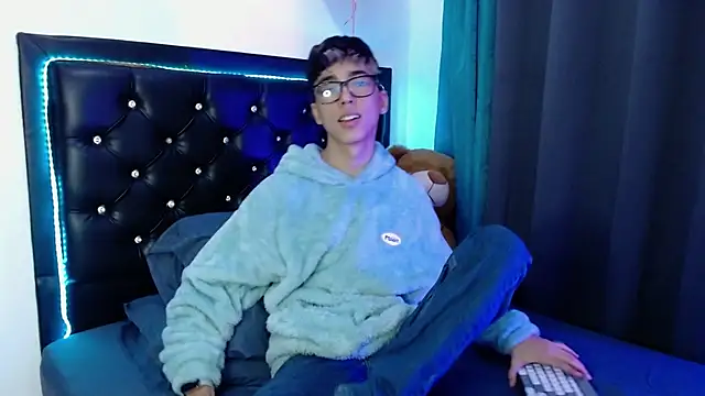 gabriel x18 online show from 13, 2, 2026