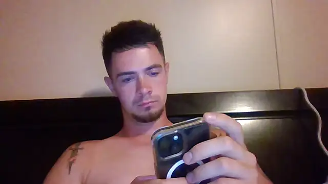Snapshot of midnightsinz chatting on 8, 7, 2026 midnightsinz online show from 8, 7, 2026