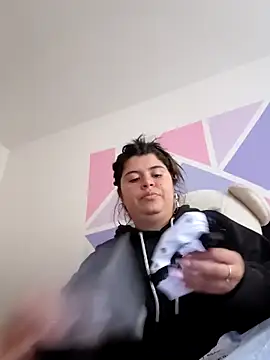 Thalia xx online show from 25, 2, 2026