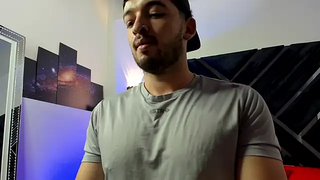 Snapshot of Logan_Wolf-js chatting on 19, 7, 2026 Logan Wolf-js online show from 19, 7, 2026