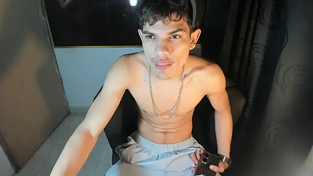 Jesshot bigcock20cm online show from 15, 6, 2026