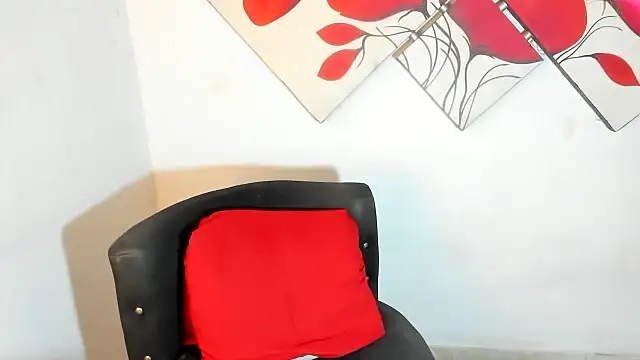 Jesshot bigcock20cm online show from 5, 6, 2026