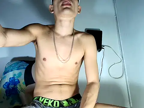 Jesshot bigcock20cm online show from 19, 3, 2026