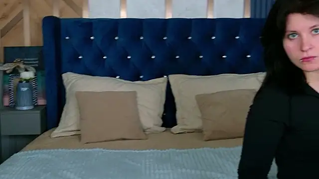 Snapshot of Milana_Bold chatting on 2, 3, 2026 Milana Bold online show from 2, 3, 2026