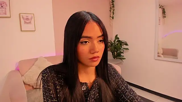 Snapshot of Mila_jenner chatting on 25, 2, 2026 Mila jenner online show from 25, 2, 2026