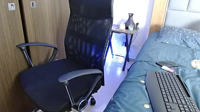 dannadelacruz online show from 2, 3, 2026