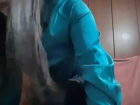 EmmaAlbaxx online show from 7, 2, 2026