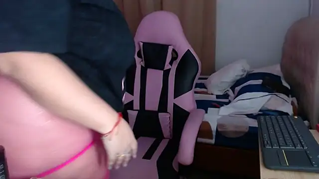 Angiegranados online show from 29, 4, 2026