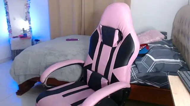 Angiegranados online show from 17, 4, 2026