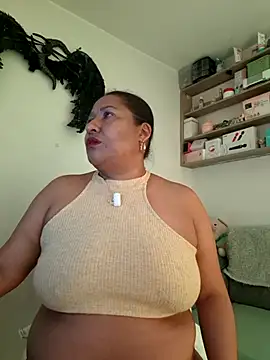Snapshot of Nyomi_browm chatting on 21, 5, 2026 Nyomi browm online show from 21, 5, 2026