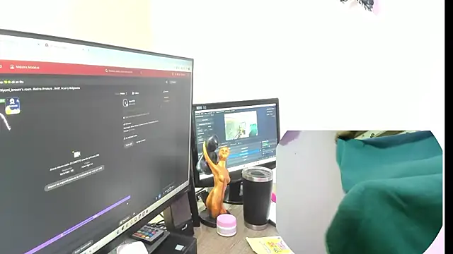 Nyomi browm online show from 26, 2, 2026