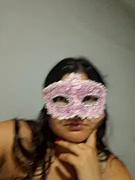 GatinhaGarota online show from 5, 2, 2026