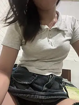 DoliceGirl2k online show from 10, 5, 2026
