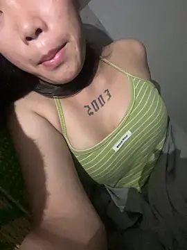 DoliceGirl2k online show from 1, 5, 2026