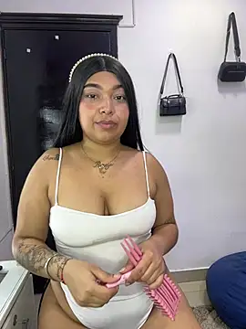 big booty girl online show from 13, 2, 2026