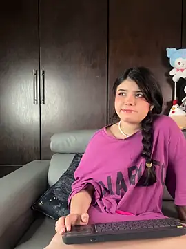 EmilyAndAndrew online show from 11, 4, 2026