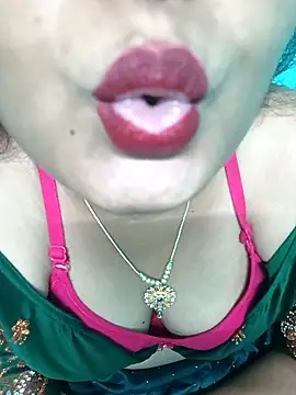 Snapshot of Tamilkannadacouple chatting on 2, 3, 2026 Tamilkannadacouple online show from 2, 3, 2026