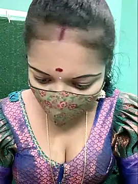 Snapshot of Tamilkannadacouple chatting on 24, 4, 2026 Tamilkannadacouple online show from 24, 4, 2026