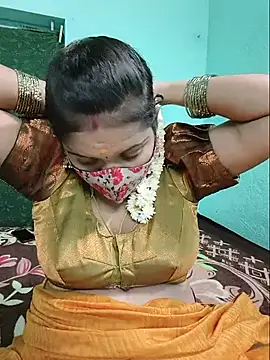 Snapshot of Tamilkannadacouple chatting on 22, 5, 2026 Tamilkannadacouple online show from 22, 5, 2026