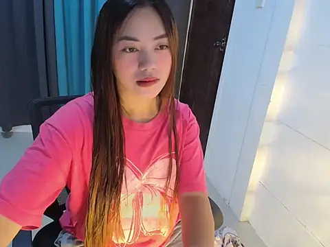 Snapshot of babydenxx69 chatting on 15, 4, 2026 babydenxx69 online show from 15, 4, 2026