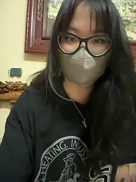 HaleyKin online show from 29, 4, 2026