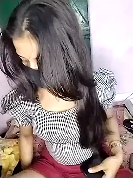 Naina-hott online show from 28, 2, 2026