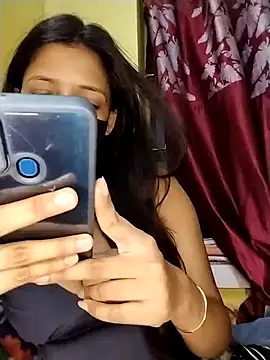 Naina-hott online show from 7, 5, 2026