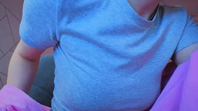  Kiki angel  online show from 5, 4, 2026