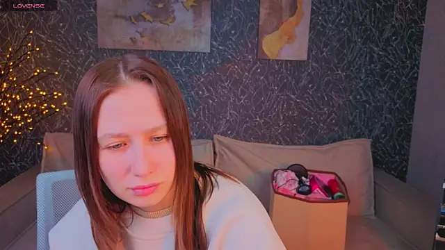  Kiki angel  online show from 13, 5, 2026