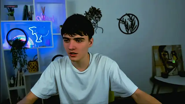 Snapshot of emil_lucky chatting on 24, 2, 2026 emil lucky online show from 24, 2, 2026