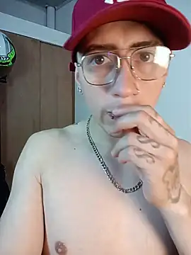 Snapshot of Emmanuel_Lust chatting on 27, 2, 2026 Emmanuel Lust online show from 27, 2, 2026