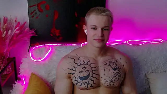 SterlingNoir online show from 9, 2, 2026