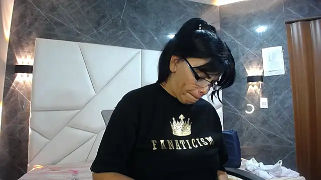 jennifer 0717 online show from 24, 4, 2026