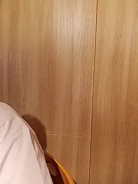 shizuku-kun211 online show from 15, 2, 2026