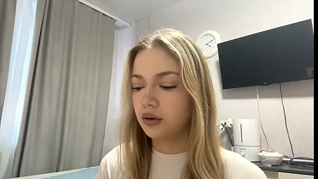 MilaSliger online show from 17, 2, 2026