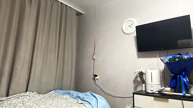 MilaSliger online show from 27, 2, 2026