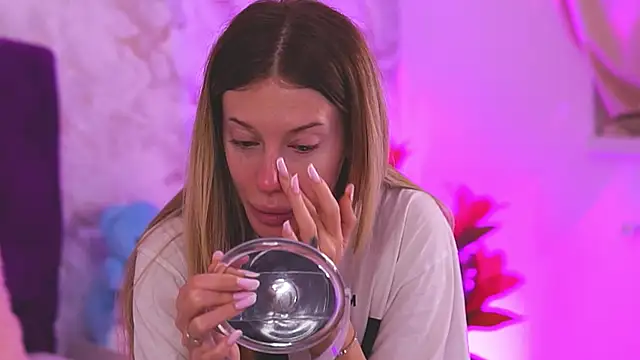 EllinaNuria online show from 21, 2, 2026