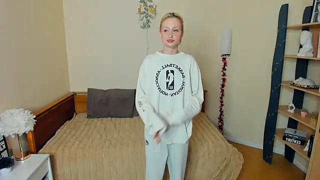 Snapshot of LolaStusse chatting on 1, 3, 2026 LolaStusse online show from 1, 3, 2026