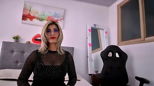 Sharlott 3 online show from 6, 2, 2026