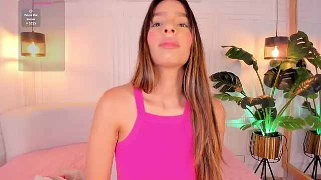 Nicole Whittee online show from 7, 4, 2026